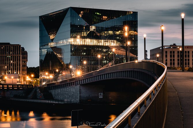 BERLIN PHOTO TOUR With a Professional Photographer From BERLIN - Private Transportation