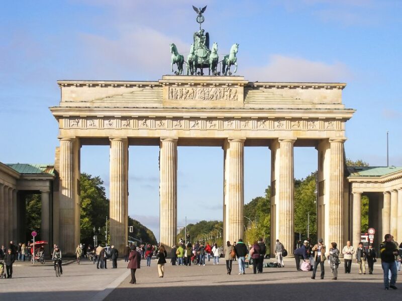 Berlin: Plenary Chamber, Dome & Government District Tour - Tour Details