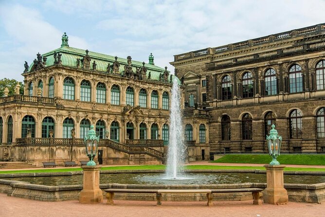 Berlin-Prague One-Way Sightseeing Day Tour - Moritzburg Palace Visit