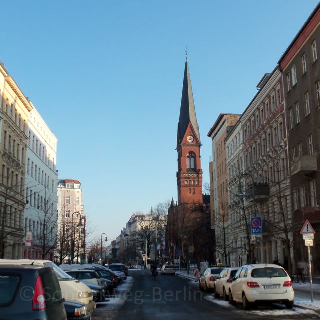 Berlin: Prenzlauer Berg District Guided Walking Tour - Discovering the Districts Transformation