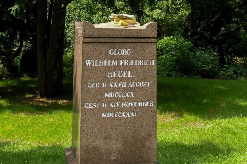 Berlin: Private 2-Hour Tour of Dorotheenstadt Cemetery - Tour Experience