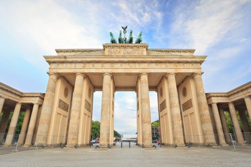 Berlin: Private City Center Highlights Walking Tour - Tour Experience