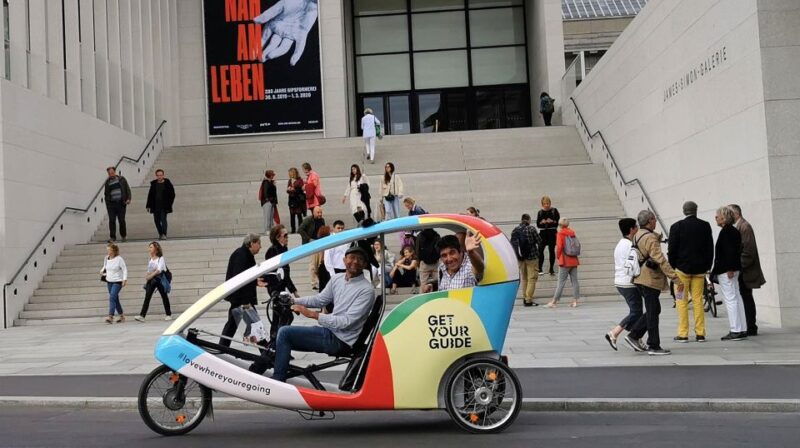Berlin: Private Guided E-Rickshaw Tour - Discovering Central Berlins Sights