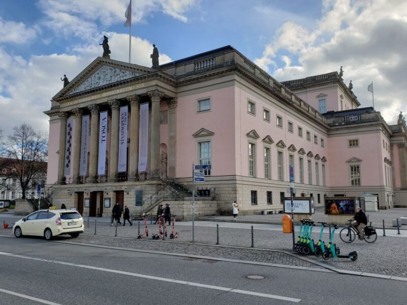 Berlin: Private Historic City Center Walking Tour - Experience and Guide