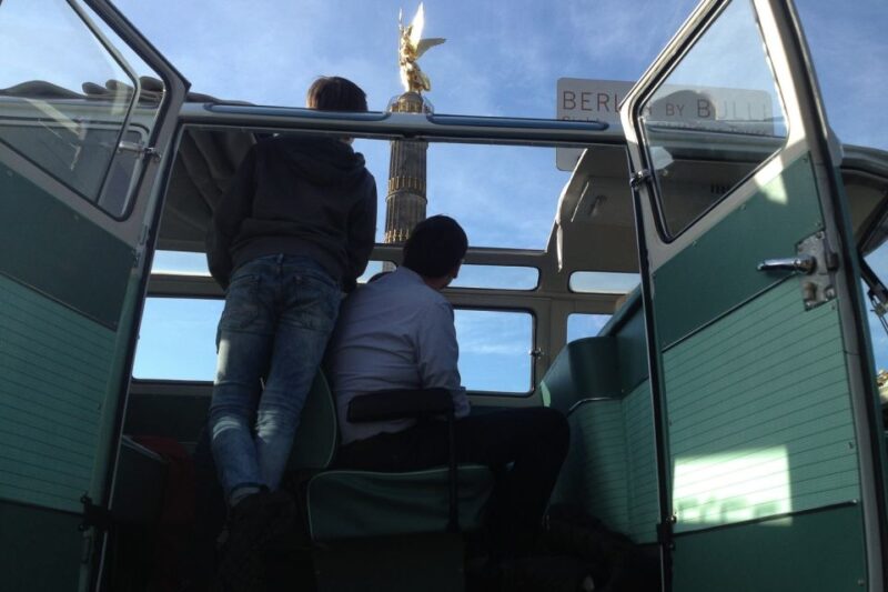 Berlin: Private Sightseeing Tour in Iconic Oldtimer VW Bus - Customer Feedback