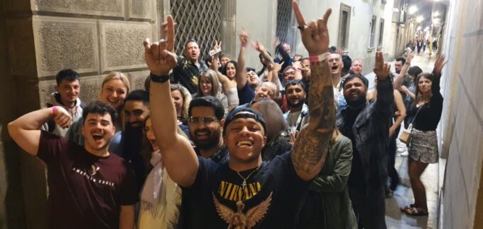 Berlin: Pub Crawl With Skip-The-Line Club Entry - Special Event Highlights