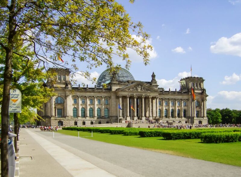 Berlin: Reichstag, Plenary Chamber, Cupola & Government Tour - Highlights of the Tour