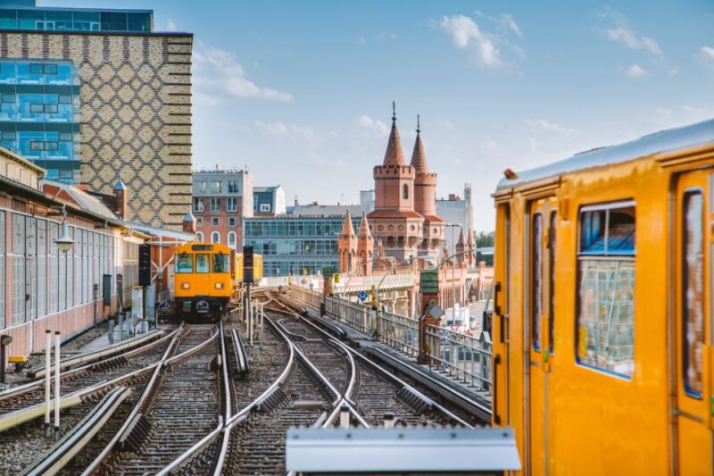 Berlin: Scavenger Hunt Through Friedrichshain - Important Notes