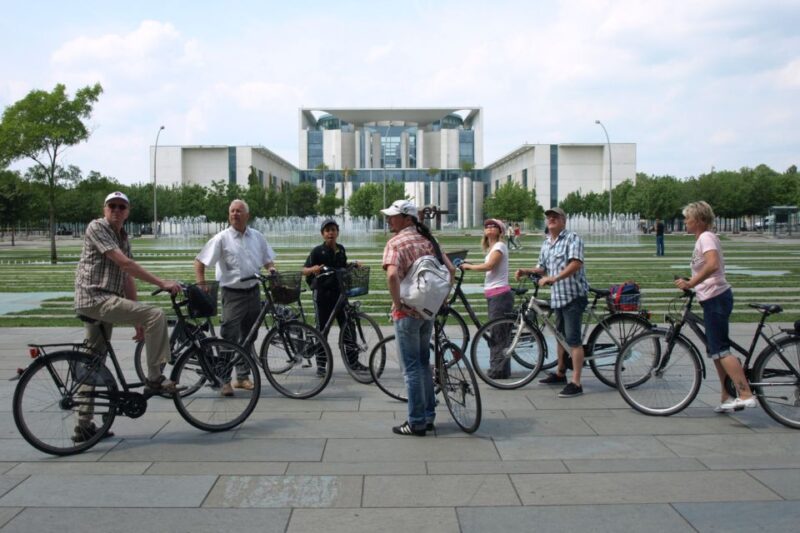 Berlin: Small Group Bike Tour Through City Center - Key Points
