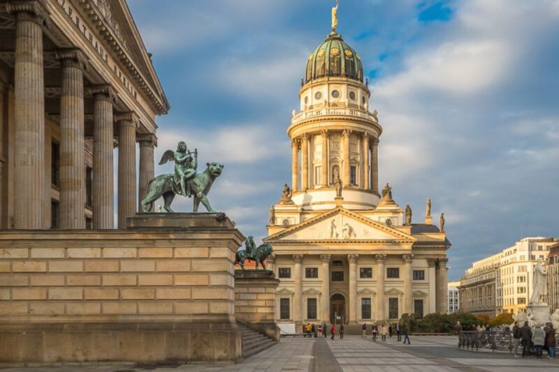 Berlin: Third Reich & Cold War Outdoor Escape Game - Key Points