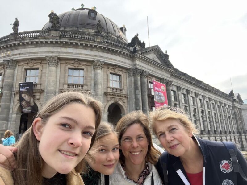 Berlin: Third Reich & Cold War Outdoor Escape Game - Game Mechanics