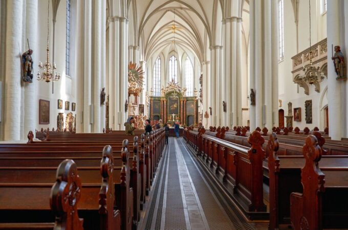 Berlin Top Churches Walking Private Tour With Guide - Cancellation and Refund Policy