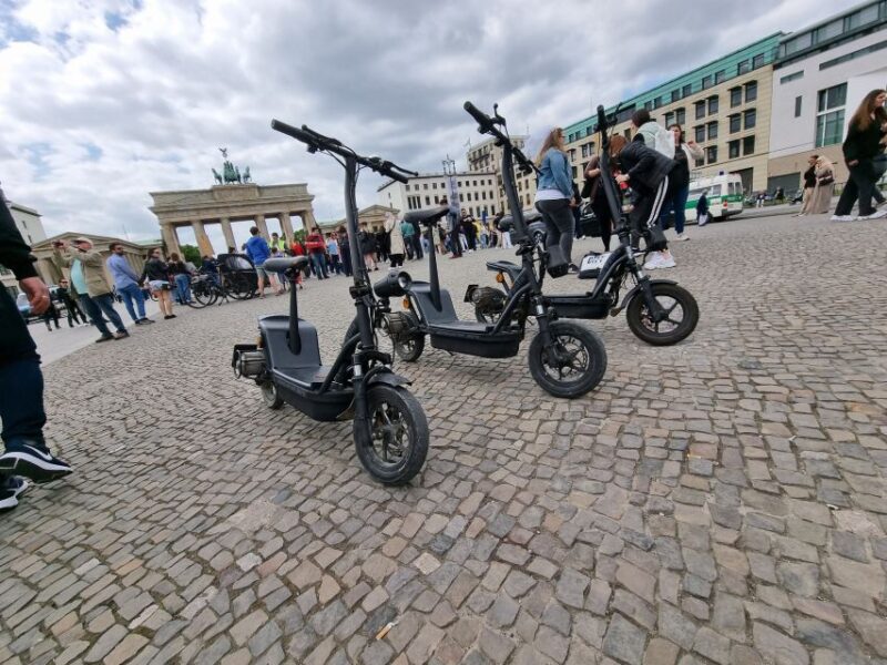 Berlin: Top Sights Guided E-Scooter Tour - Iconic Berlin Sights