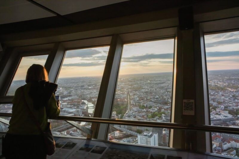 Berlin: TV Tower Fast-Track Ticket & Restaurant Reservation - Accessibility and Mobility Considerations
