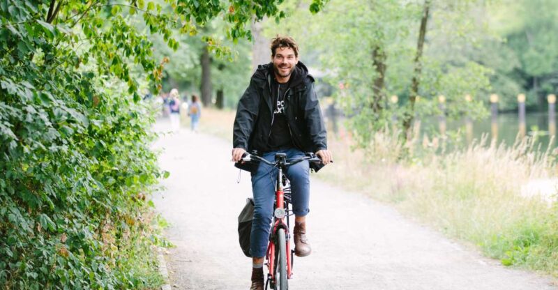 Berlin: Urban Exploration With Daily Bike Rentals - Bike Features and Equipment