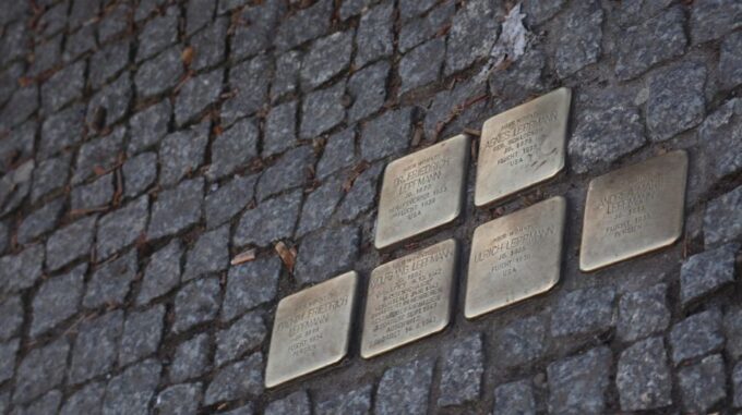 Berlin: Walking Tour Through the Hansaviertel - Getting to the Meeting Point