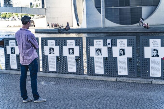 Berlin Wall & Cold War: Personal Life Stories Private Tour - Berlin Wall Life Stories