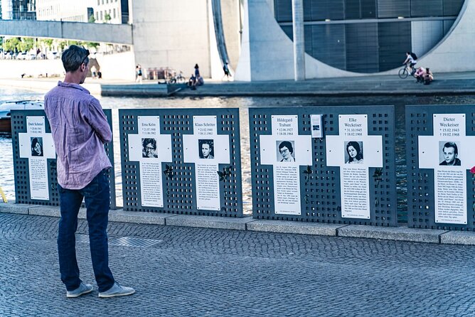 Berlin Wall & Cold War: Private Eye-Witness Black Van Half Day Tour - Meeting and Pickup Details