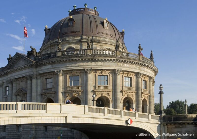 Berlin WelcomeCard: Museum Island & Public Transport - How to Use the WelcomeCard