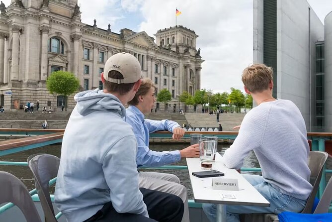 Berlins Sights in Style on a River Spree Cruise - Cruise Amenities
