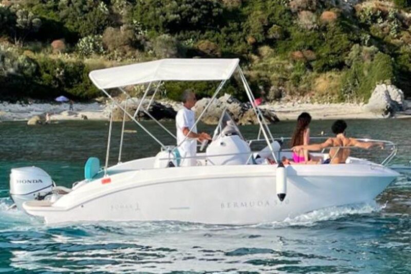 BERMUDA 570 Boat Rental Without a License - Key Points