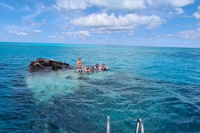 Bermuda Private Boat Charter: Snorkel, Cliff Jumping & Sightseeing - Pickup and Meeting Details