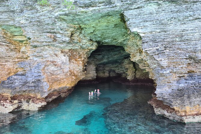 Bermuda Private Boat Charter: Snorkel, Cliff Jumping & Sightseeing - Participation Requirements and Accessibility
