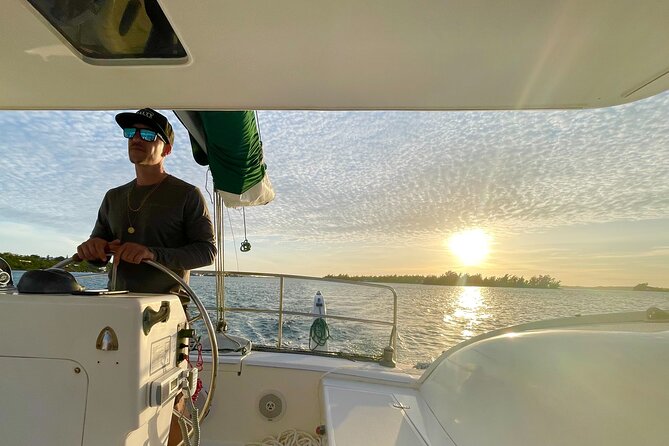 Bermuda Private Catamaran:Snorkeling, Shipwrecks & Cliff Jumping - Highlights of the Tour Experience