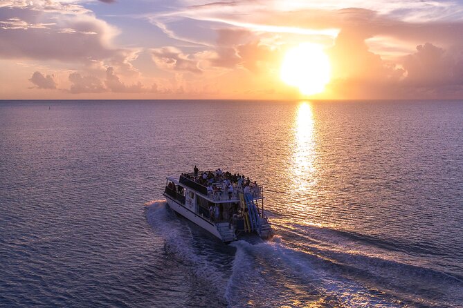 Bermuda Rum Cruise - Scenic Coastal Views and Atmosphere