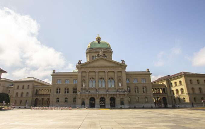 Bern: Capture the Most Photogenic Spots With a Local - Free Cancellation