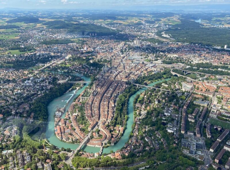 Bern: Exclusive Helicopter-Tour for 4 Over the Swiss Capital - Key Points