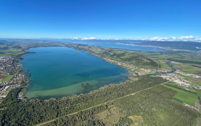 Bern: Exclusive Lakeland Helicopter-Tour for up to 4 People - Exclusive Helicopter Experience