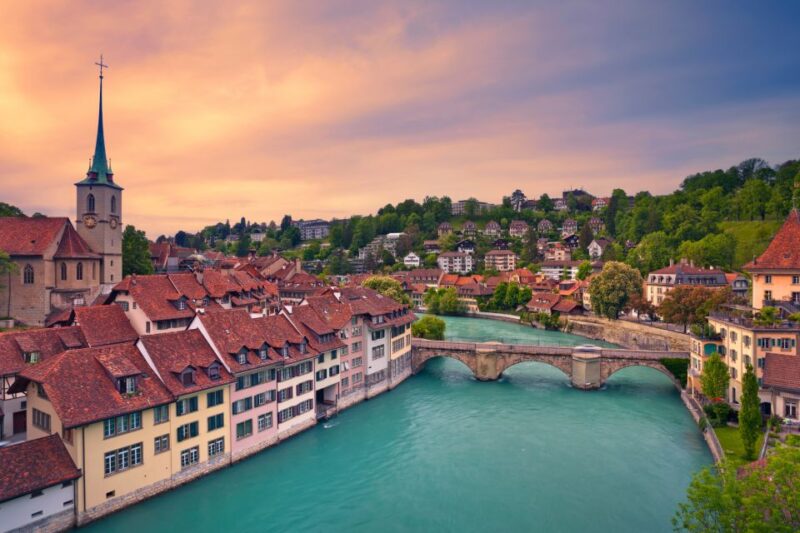 Bern: First Discovery Walk and Reading Walking Tour - Pricing and Booking