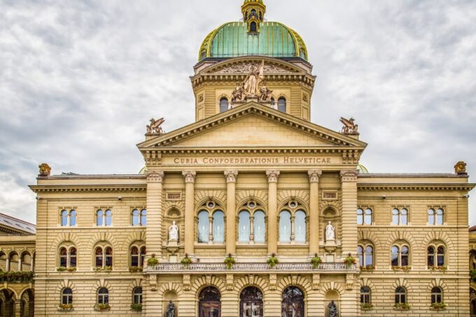 Bern: First Discovery Walk and Reading Walking Tour - Stories and Legends