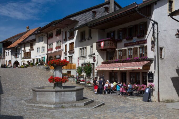 Bern: Gruyères Cheese and Cailler Chocolate Tasting Tour - Tour Logistics