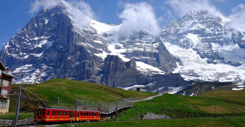 Bern: Jungfraujoch and Interlaken Region Private Day Trip - Ascending to Jungfraujoch