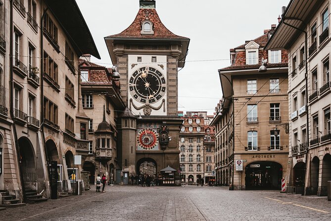 Bern Like a Local: Customized Private Tour - Meeting and Pickup