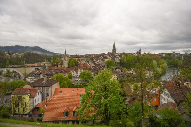 Bern Old City Walking Tour - Languages