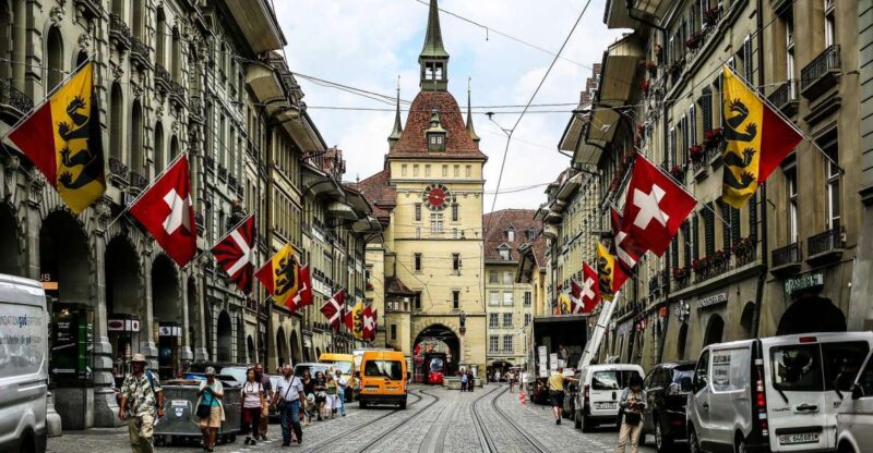 Bern Old Town - Private Historic Walking Tour - Theaterplatz - Square With Hôtel De Musique