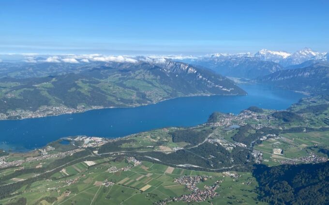 Bern: Private Helicopter-Tour for 4 People to Lake Thun - Wheelchair Accessibility