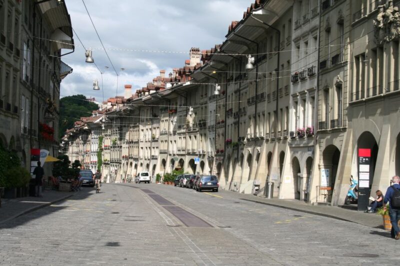 Bern: Private Walking Tour With a Local Guide - Key Points