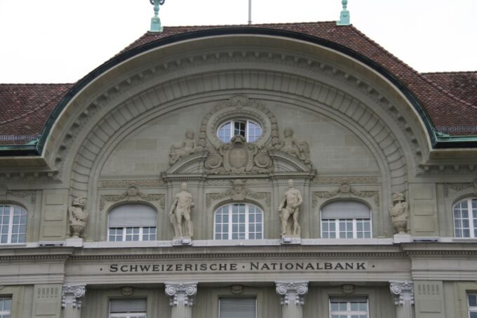Bern: Private Walking Tour With a Local Guide - BärenPark and Rosengarten