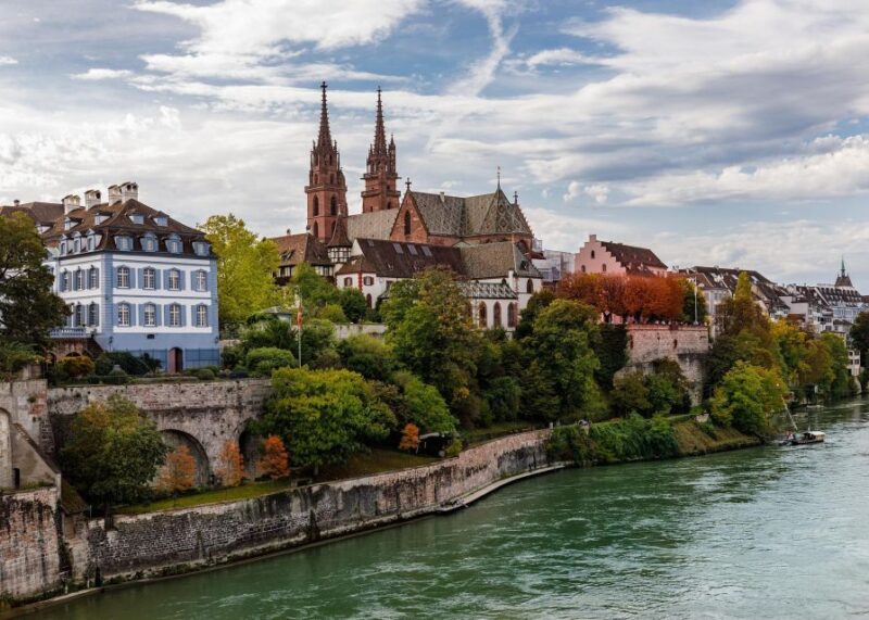 Bern: Self-Guided Audio Tour - Tour Duration and Cancellation