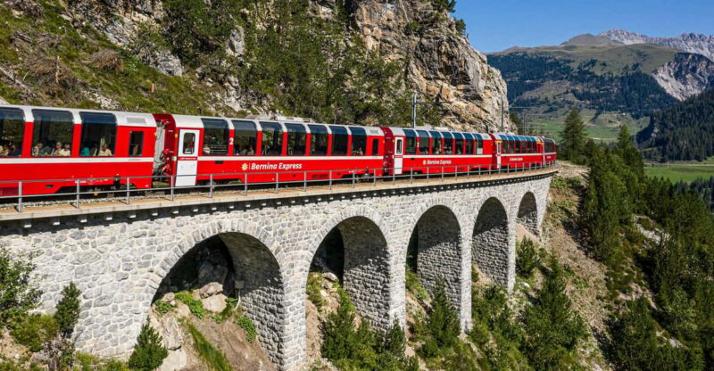 Bernina Express: Scenic Train Between Chur and Poschiavo - Ticketing and Reservation Process