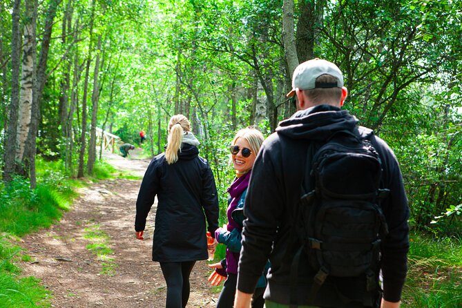 Berry Picking in a National Park - Meeting Point and Transportation