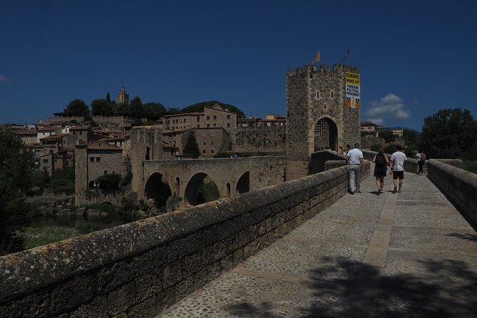 Besalú, Banyoles Lake & Volcanic Castellfollit From Girona - Discovering Besalús Medieval Charm