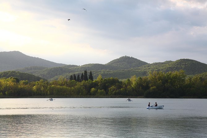 Besalú, Banyoles Lake & Volcanic Castellfollit From Girona - Garrotxas Historical Sites