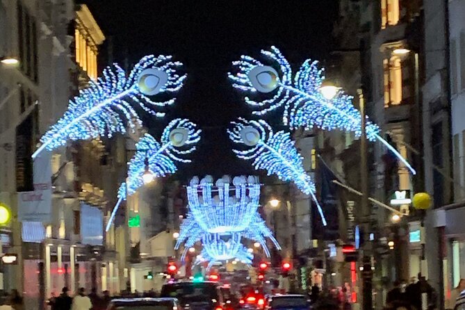 Bespoke Black Cab London Christmas Lights and Sights Private Tour - Decorated Streets and Neighborhoods
