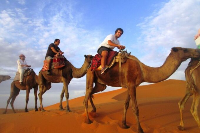 Best 5 Day Tour Marrakesh To Casablanca Via Merzouga & Fes - Immerse in Local Experiences