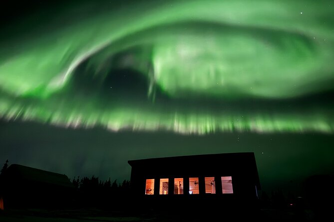 Best Alaskan Cabin Aurora Viewing With Photography @Aurora Camp - Dining Options